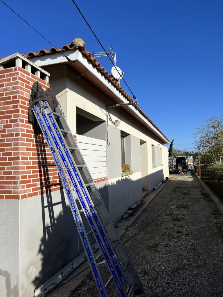 Photo de gouttières Toulousaine avant